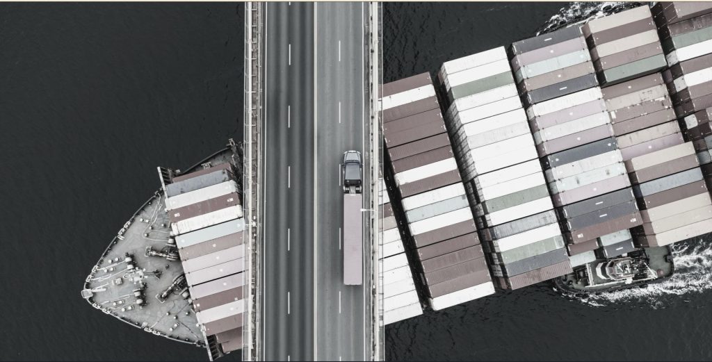 Read more about the article Less Weight, Less Waste: Why Packaging and Logistics Are the Beverage Industry’s Biggest Climate Lever